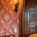 Pensjonat Chateau De La Vigne Ally (Cantal)