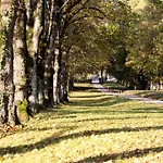 Chateau De La Vigne 게스트하우스