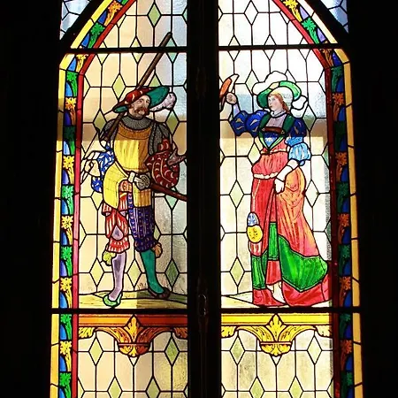 Chateau De La Vigne 3* Ally (Cantal)