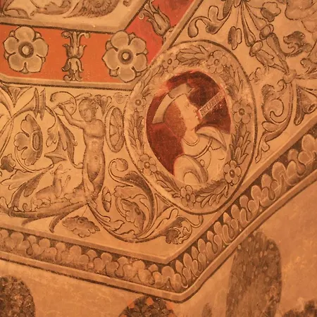 Chateau De La Vigne Алли